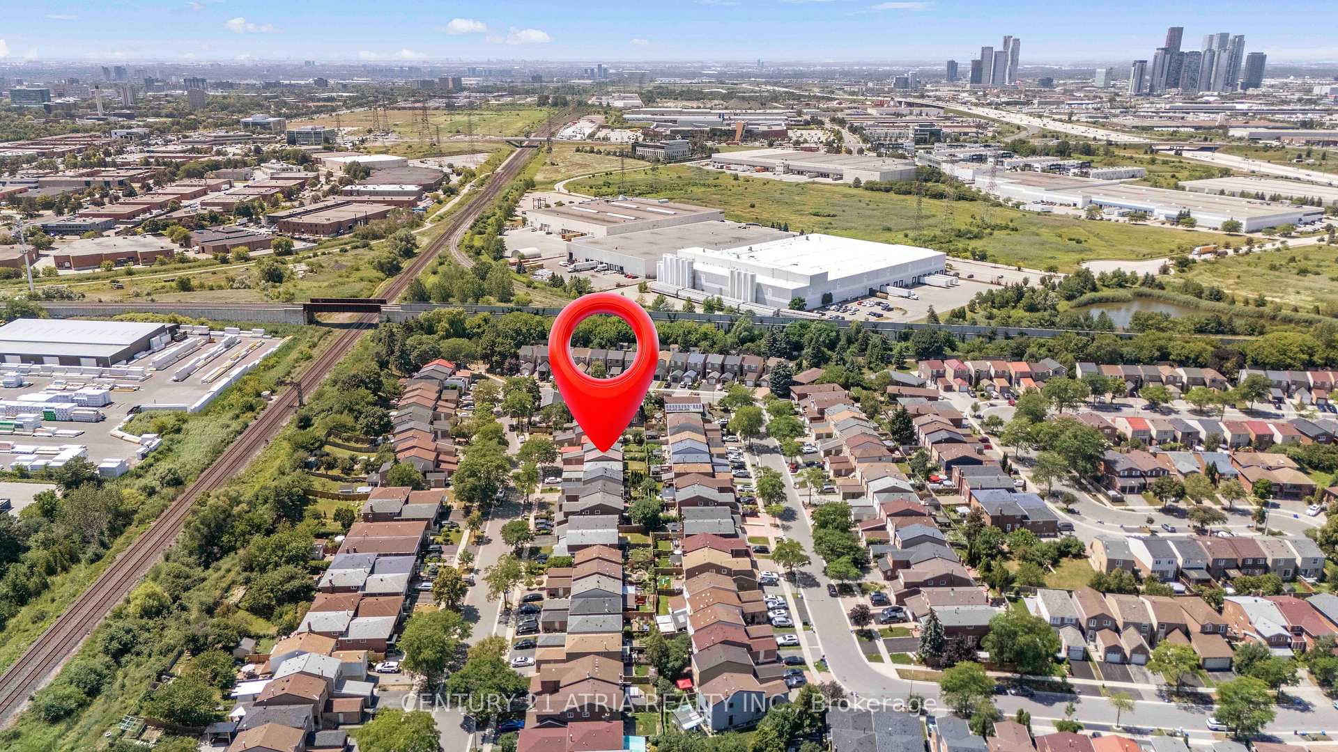 Photo 8 of 90 Bob O'Link Avenue, Vaughan, Glen Shields — HOMEH