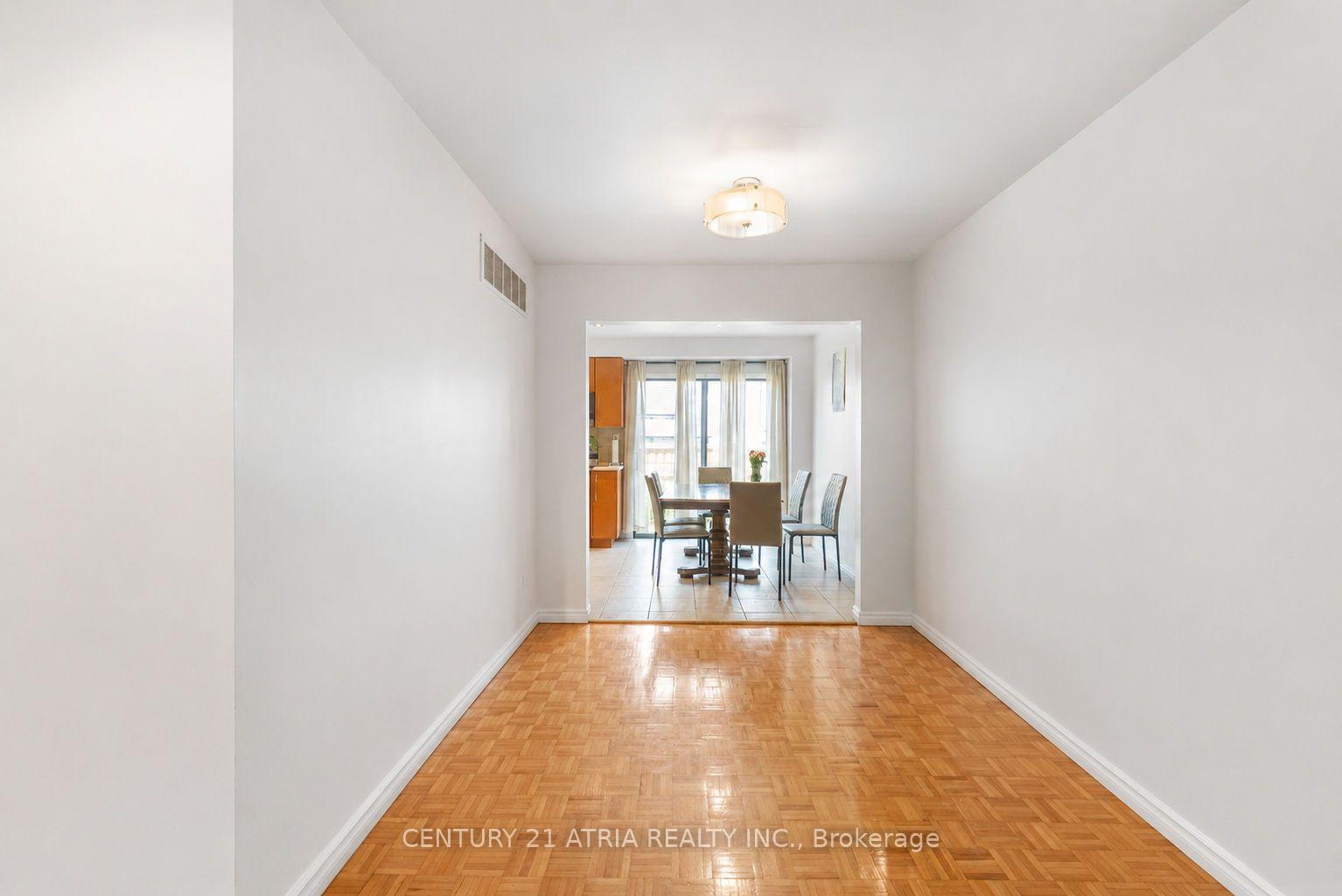 Photo 15 of 90 Bob O'Link Avenue, Vaughan, Glen Shields — HOMEH