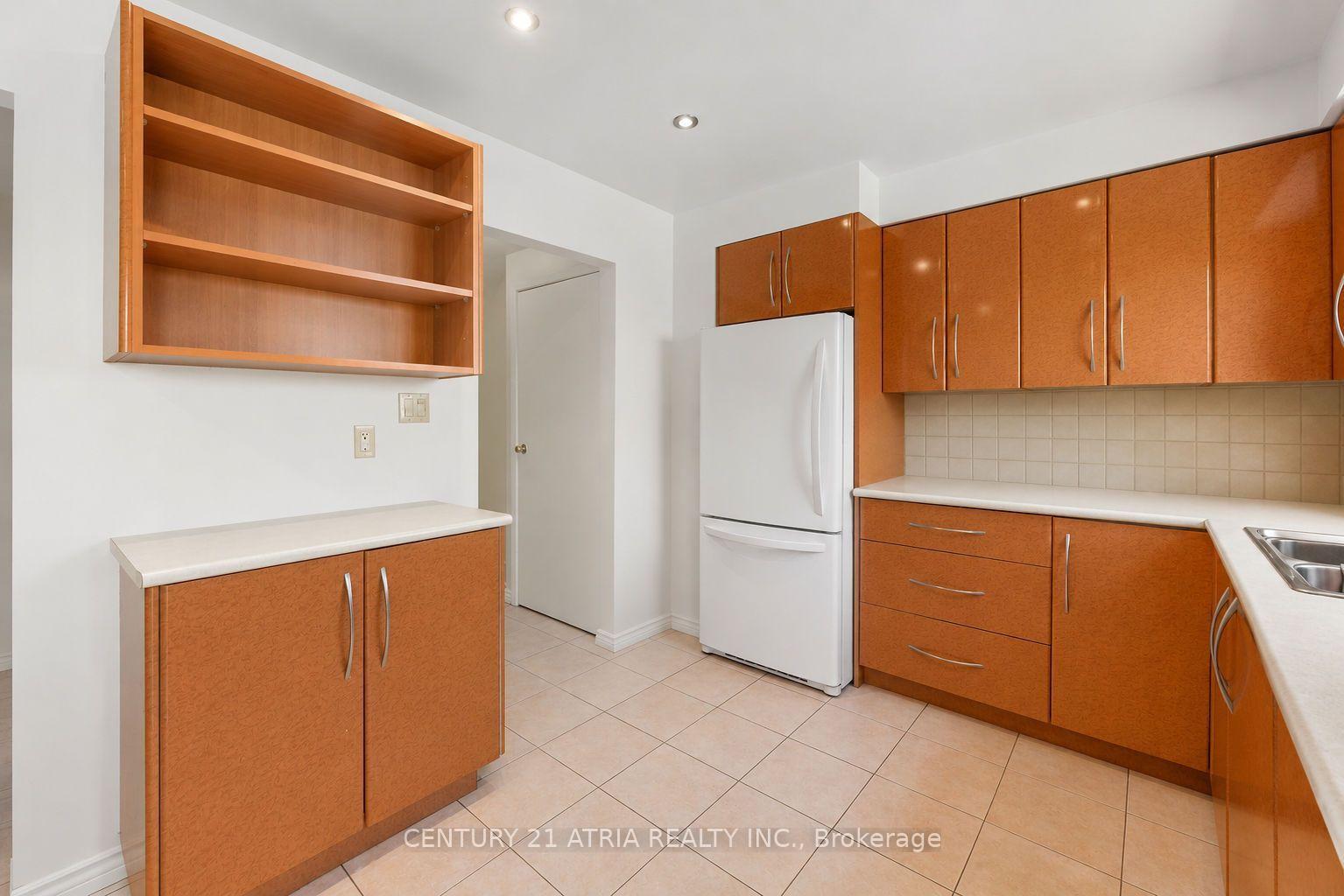 Photo 19 of 90 Bob O'Link Avenue, Vaughan, Glen Shields — HOMEH