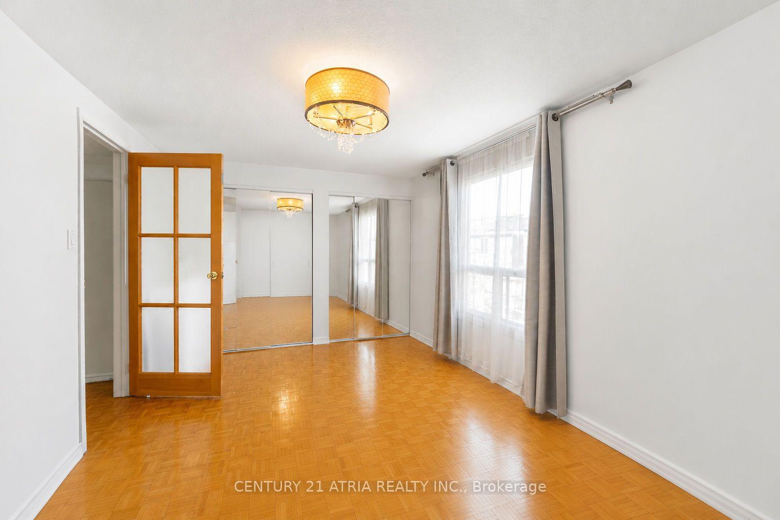 Photo 26 of 90 Bob O'Link Avenue, Vaughan, Glen Shields — HOMEH