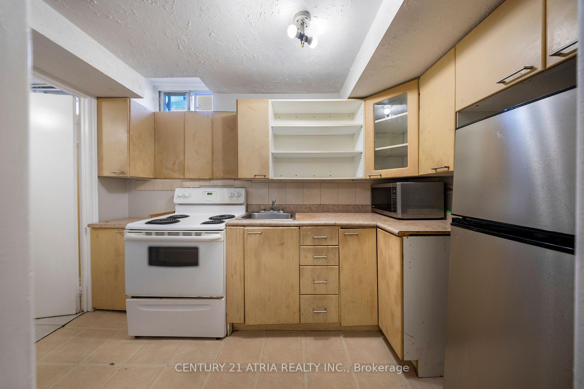 Photo 33 of 90 Bob O'Link Avenue, Vaughan, Glen Shields — HOMEH