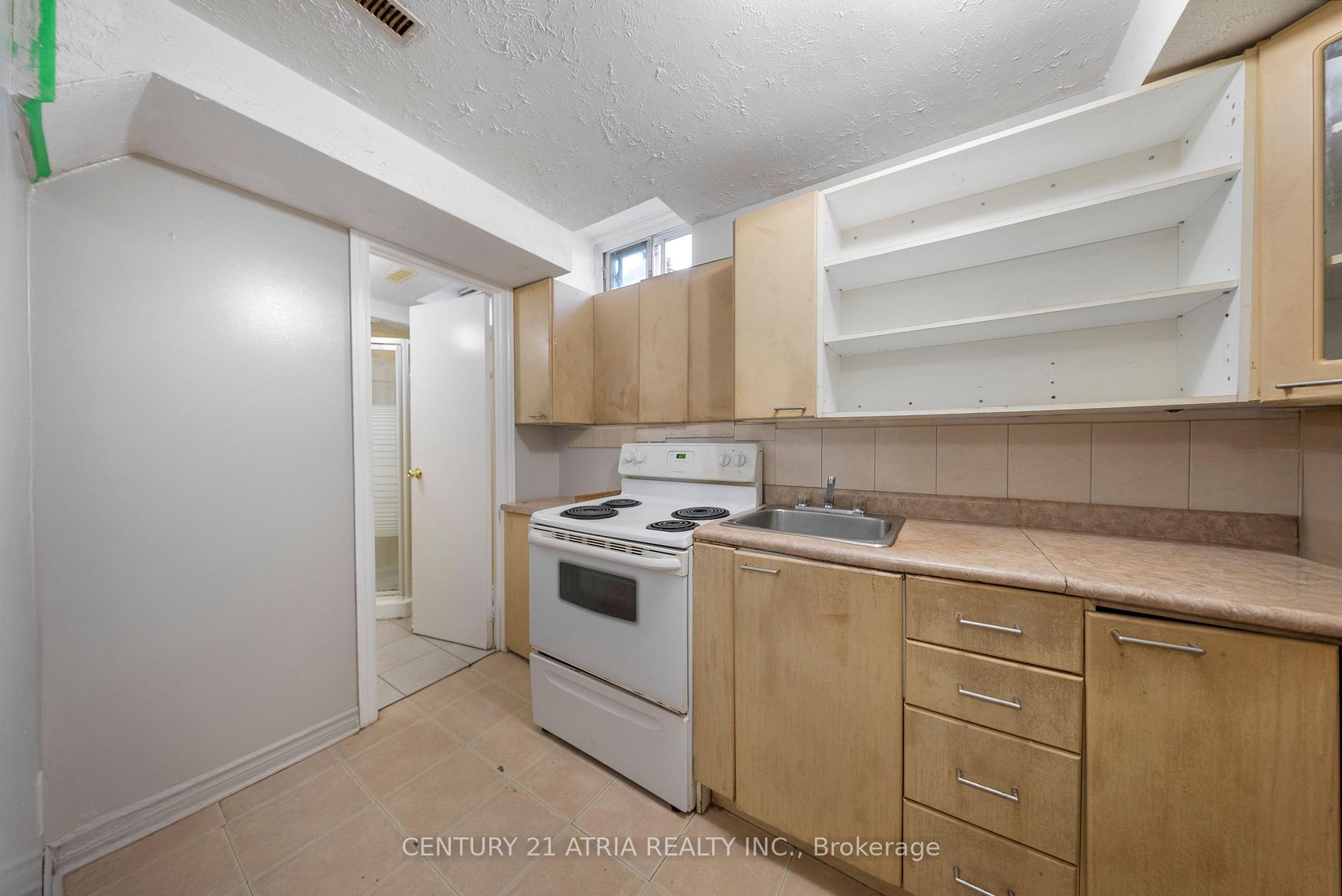 Photo 34 of 90 Bob O'Link Avenue, Vaughan, Glen Shields — HOMEH