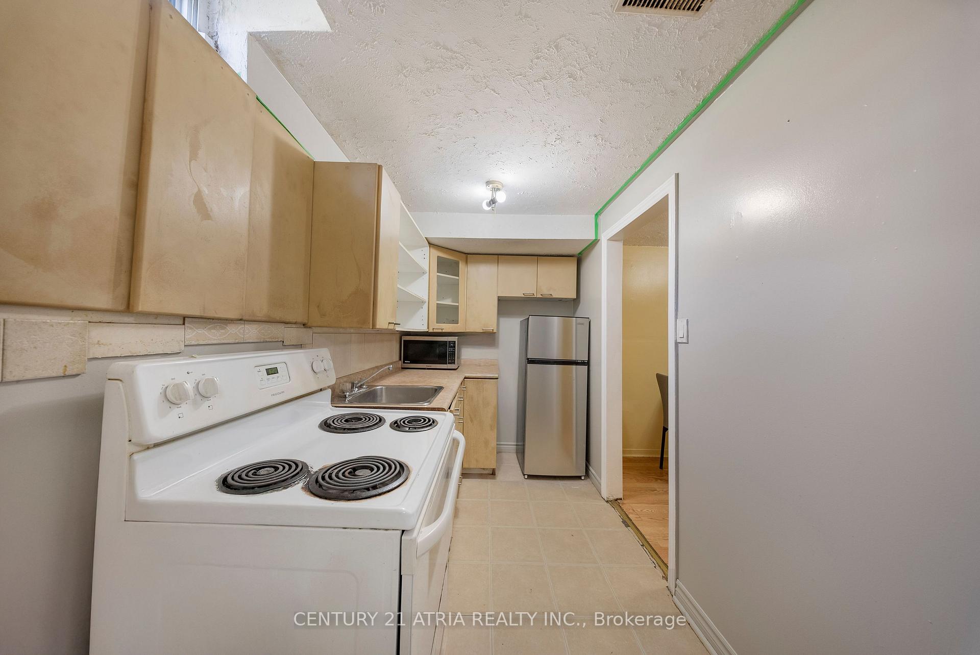 Photo 36 of 90 Bob O'Link Avenue, Vaughan, Glen Shields — HOMEH