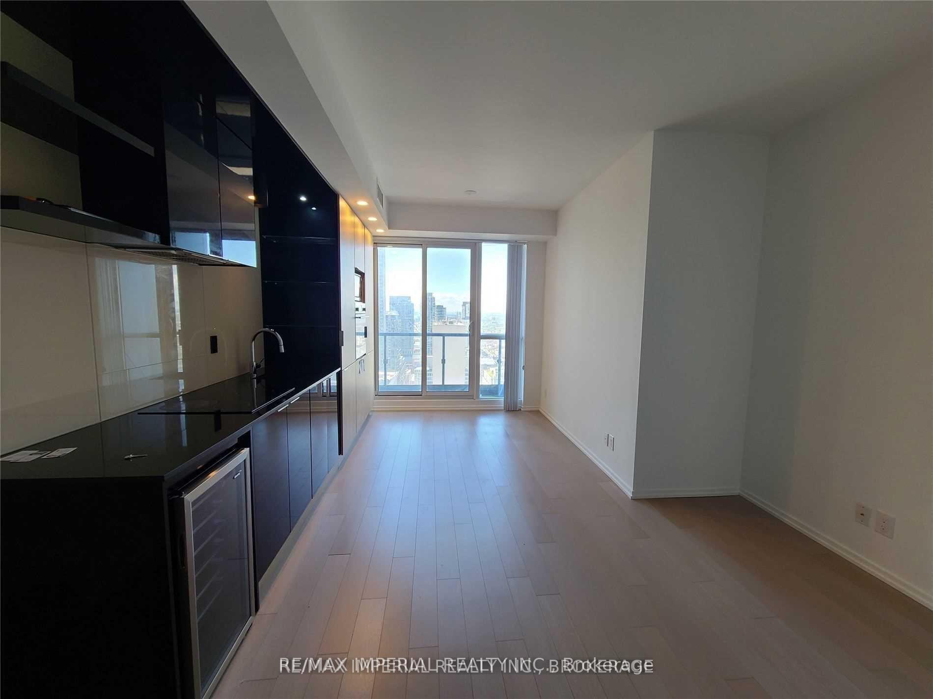 Photo 8 of Unit 2614, 70 Temperance Street, Toronto, Bay Street Corridor — HOMEH