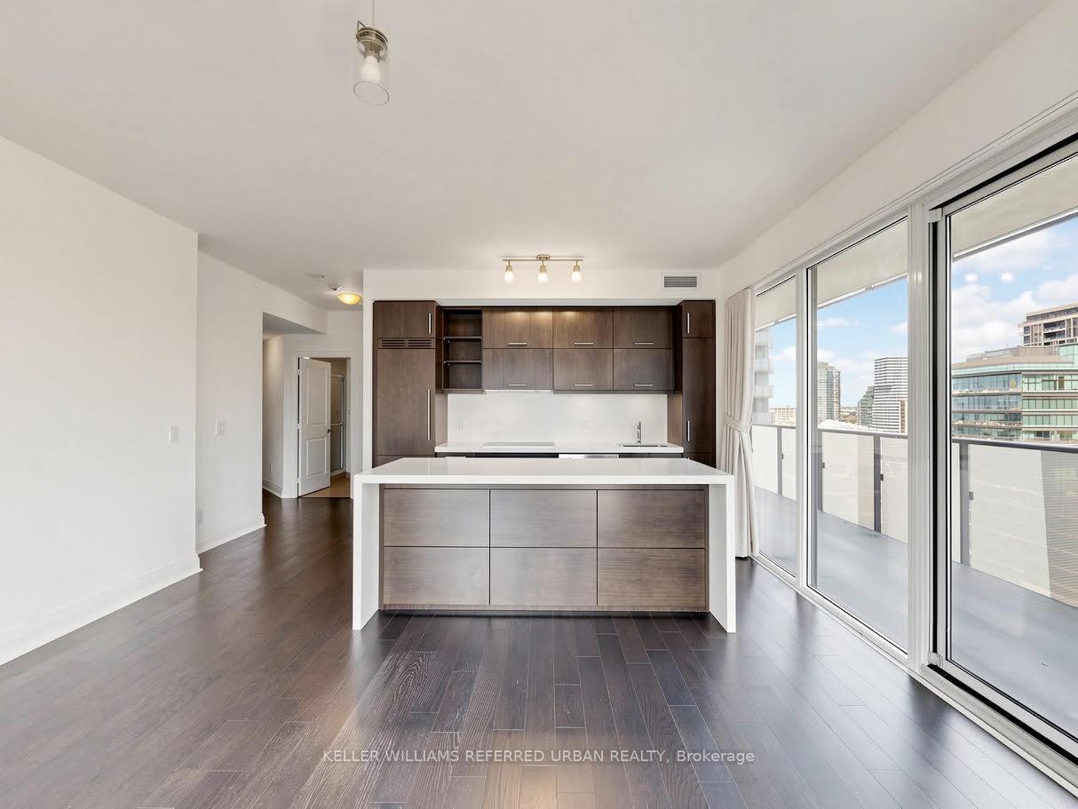 Photo 6 of Unit 1710, 1080 Bay Street, Toronto, Bay Street Corridor — HOMEH