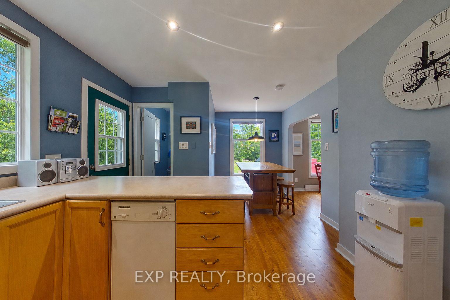 Photo 10 of 360 Cedar Avenue, Meaford — HOMEH
