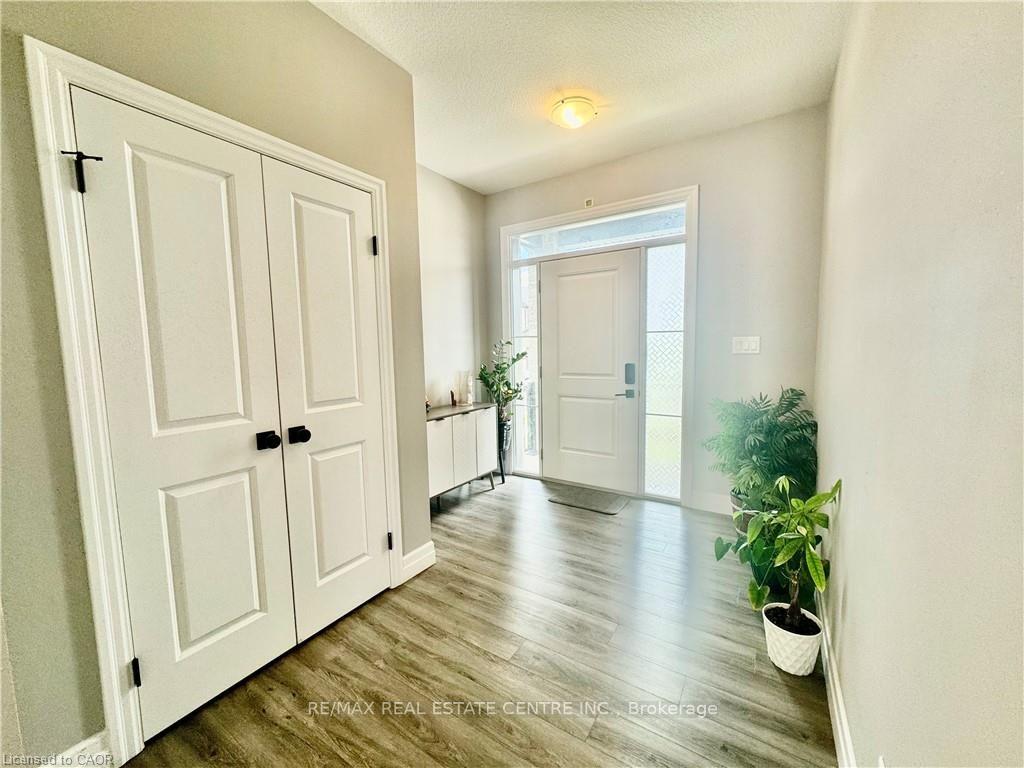 Photo 6 of 179 Otterbein Road, Kitchener, Grand River North — HOMEH