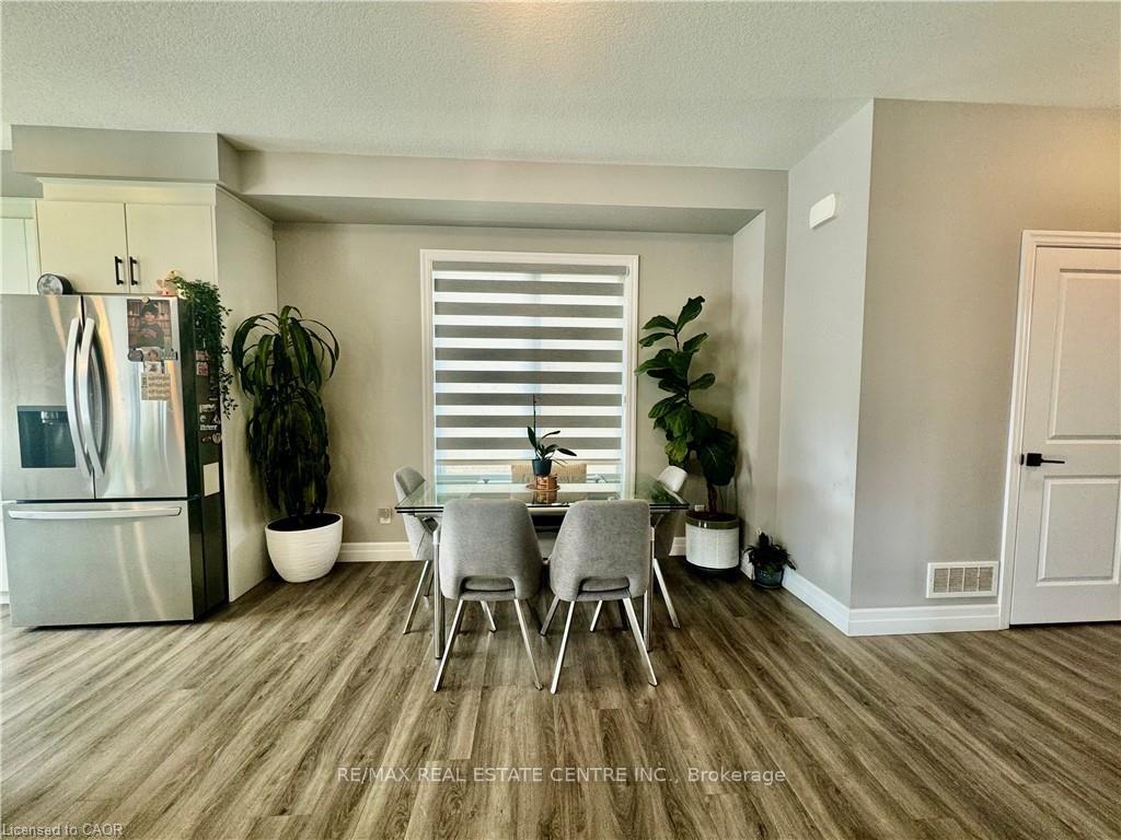 Photo 10 of 179 Otterbein Road, Kitchener, Grand River North — HOMEH