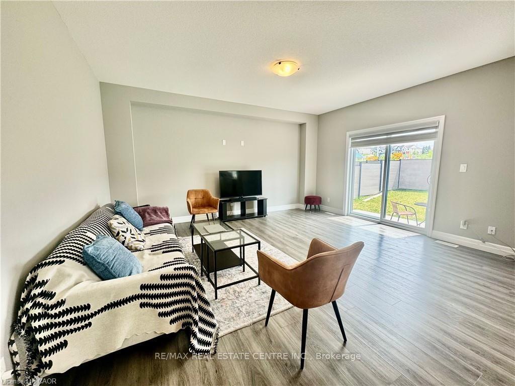 Photo 12 of 179 Otterbein Road, Kitchener, Grand River North — HOMEH