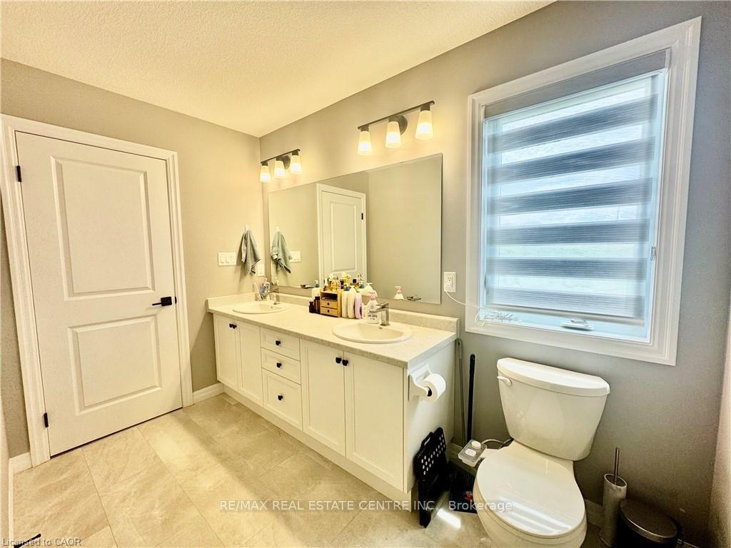 Photo 22 of 179 Otterbein Road, Kitchener, Grand River North — HOMEH