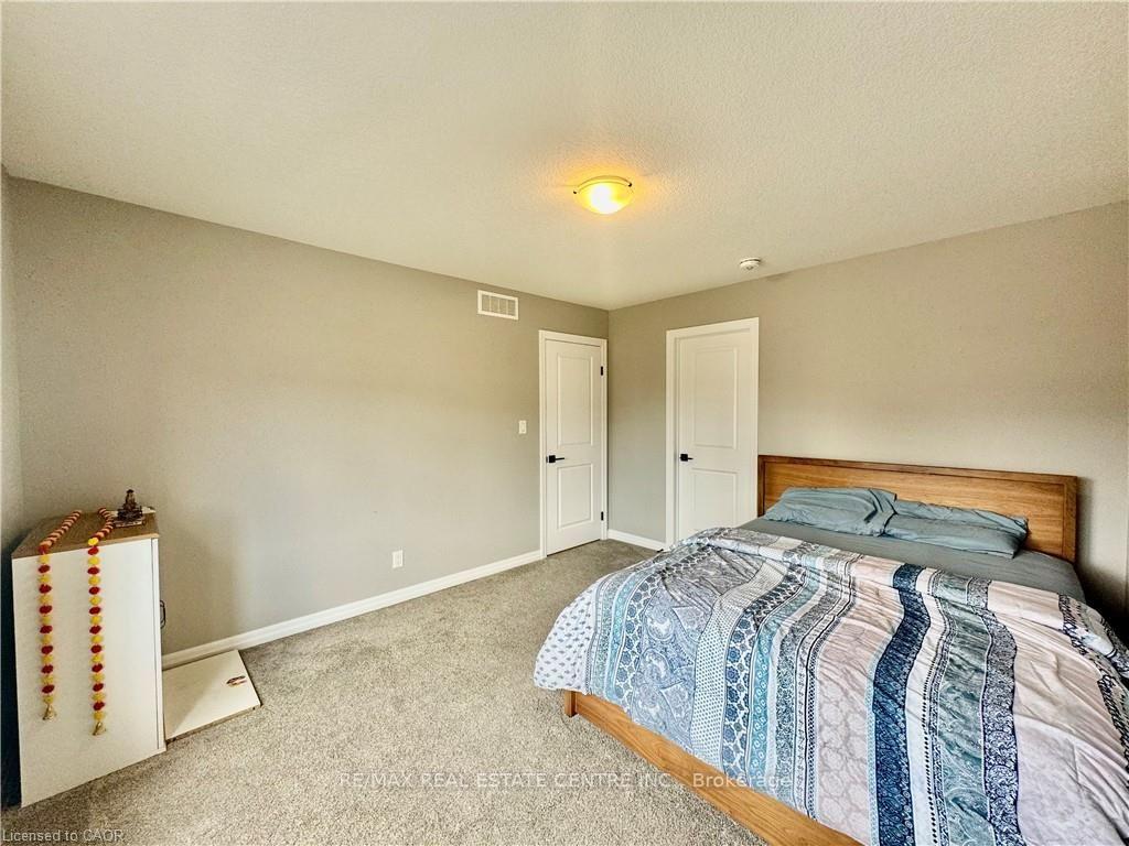 Photo 25 of 179 Otterbein Road, Kitchener, Grand River North — HOMEH