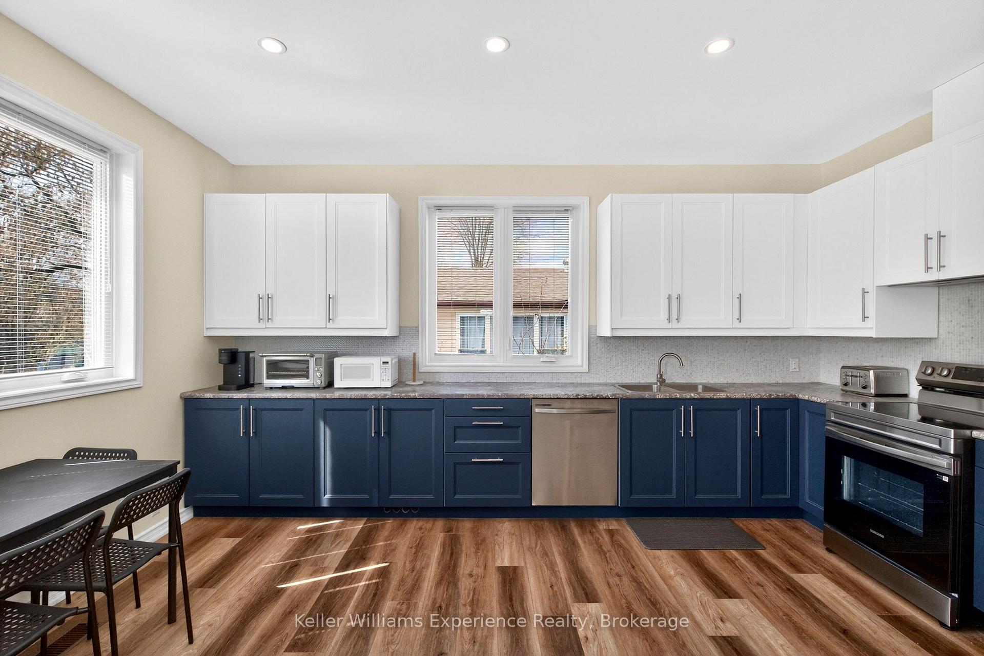Photo 4 of 175 Elizabeth Street, Midland — HOMEH