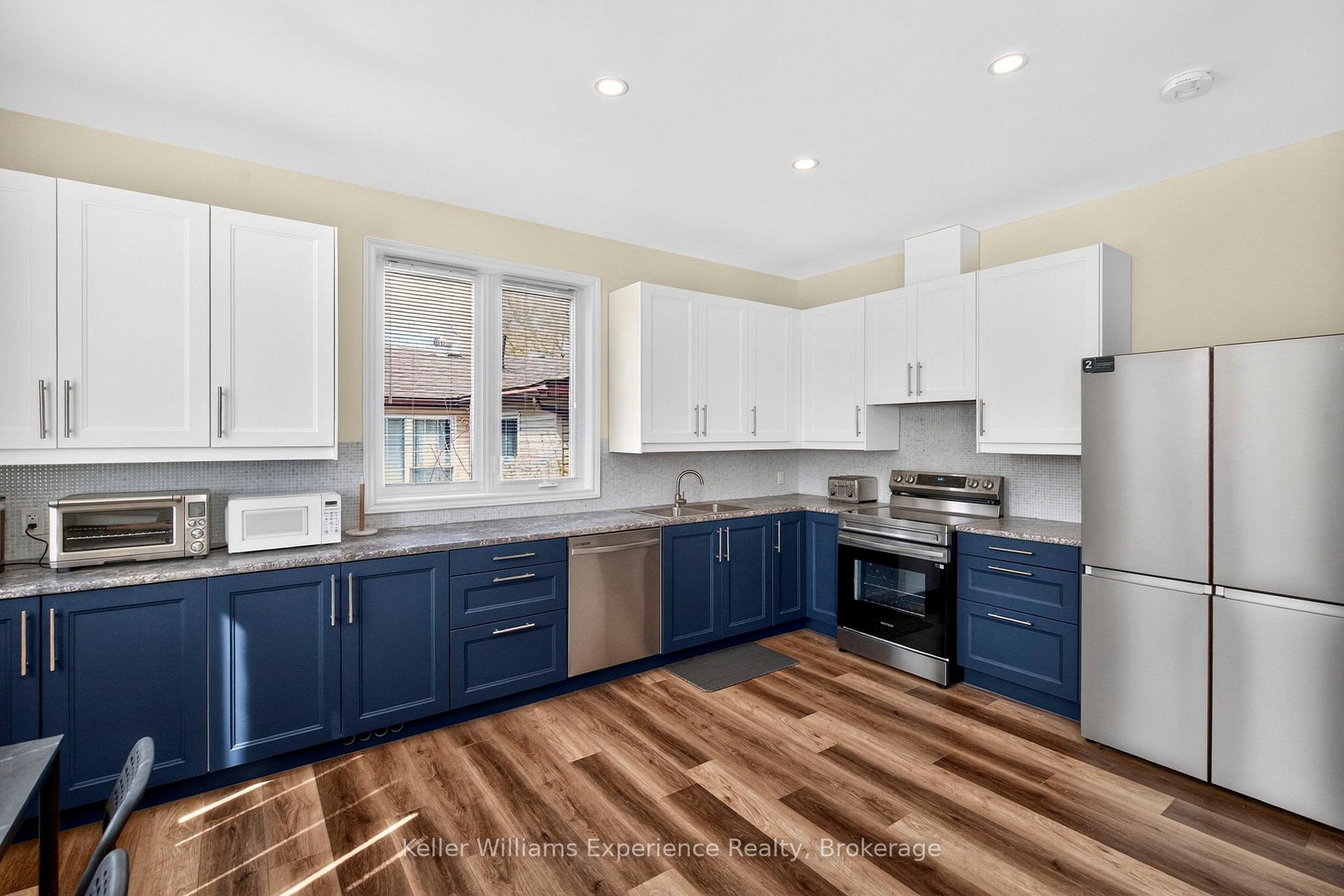 Photo 5 of 175 Elizabeth Street, Midland — HOMEH