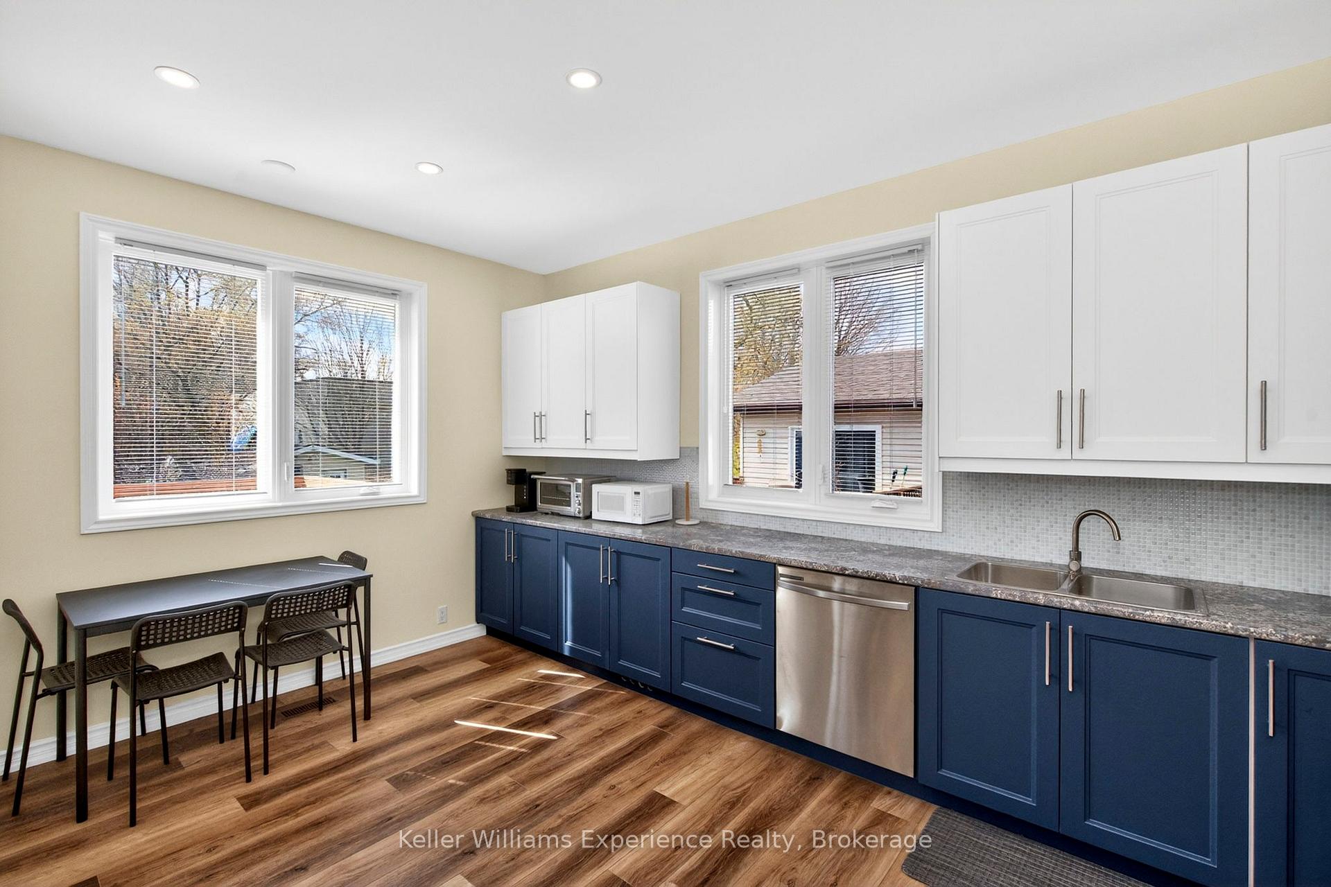 Photo 6 of 175 Elizabeth Street, Midland — HOMEH