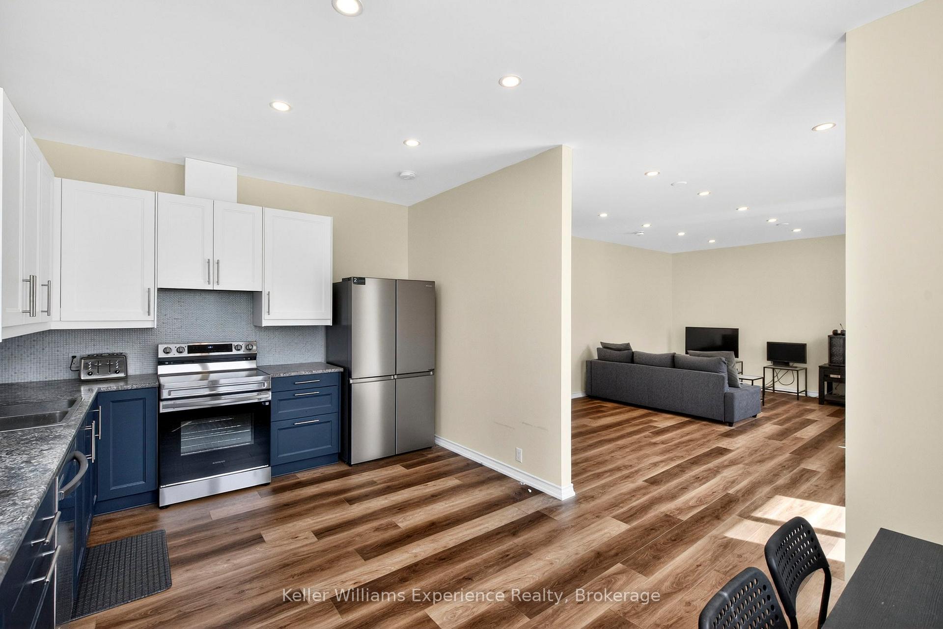 Photo 8 of 175 Elizabeth Street, Midland — HOMEH
