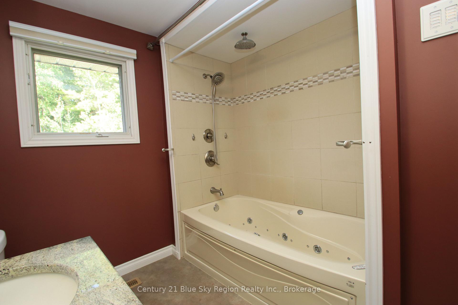 Photo 12 of 25 Meadow Drive, East Ferris, Corbeil — HOMEH