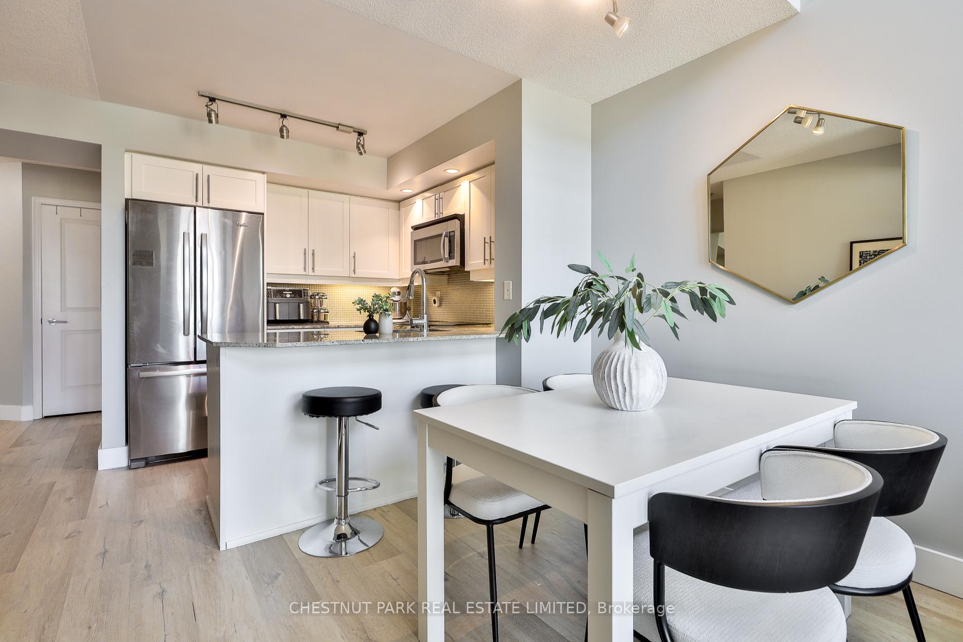 Photo 6 of Unit 913, 65 East Liberty Street, Toronto, Niagara — HOMEH