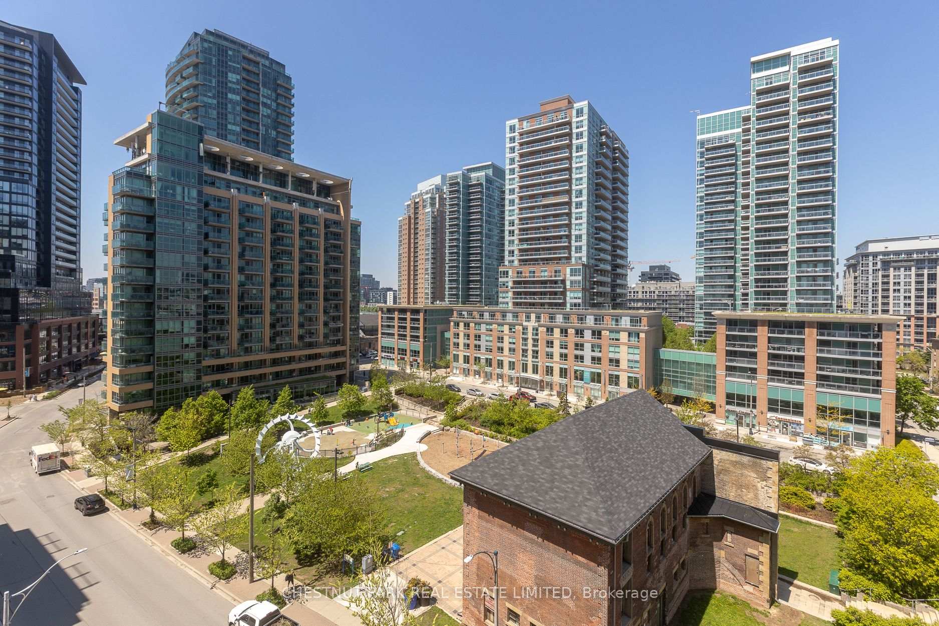 Photo 12 of Unit 913, 65 East Liberty Street, Toronto, Niagara — HOMEH