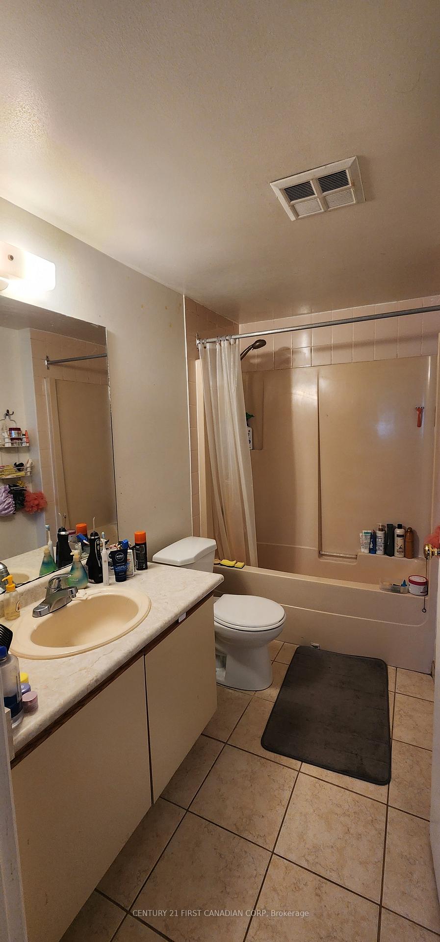 Photo 7 of Unit 114, 1 Jacksway Crescent, London, North G — HOMEH