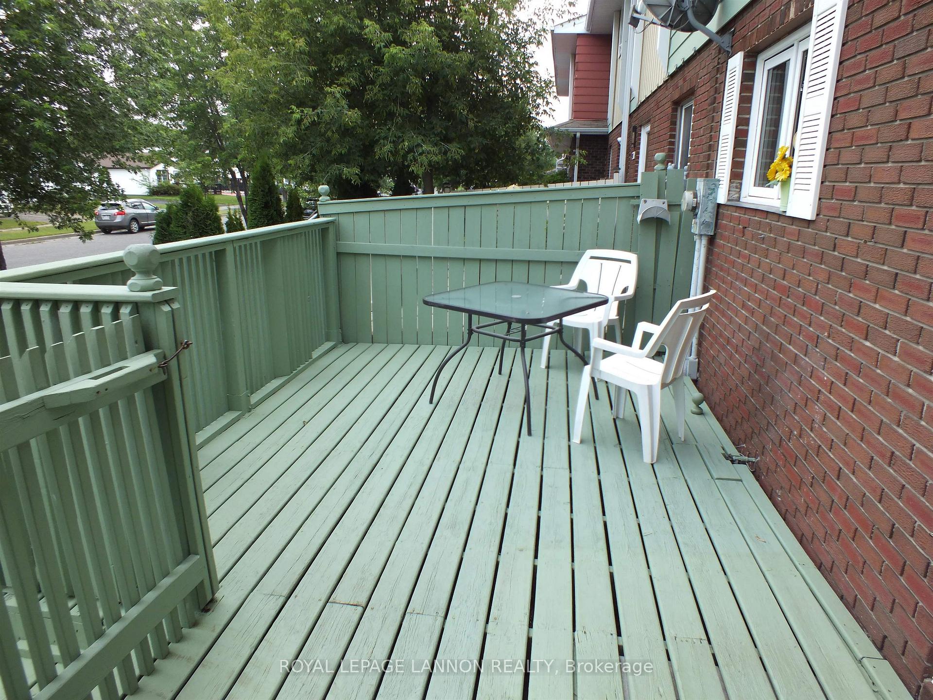 Photo 3 of 394 Brant Street, Thunder Bay, County Park — HOMEH