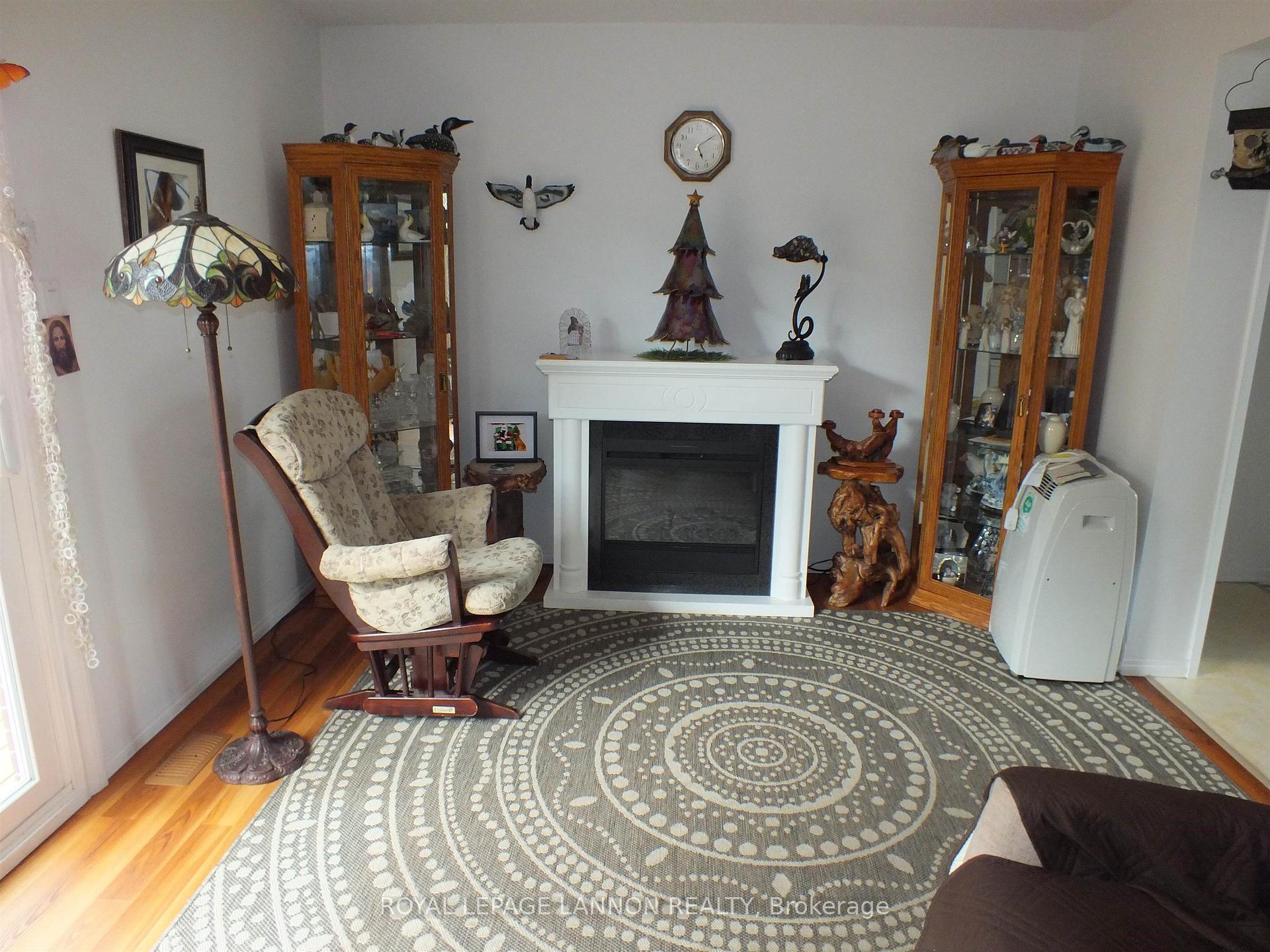 Photo 11 of 394 Brant Street, Thunder Bay, County Park — HOMEH