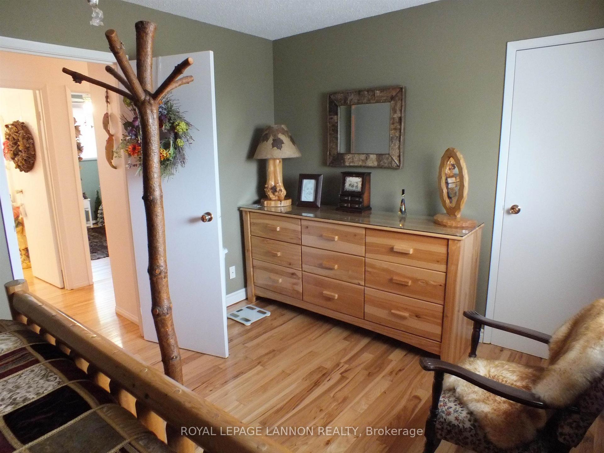 Photo 16 of 394 Brant Street, Thunder Bay, County Park — HOMEH