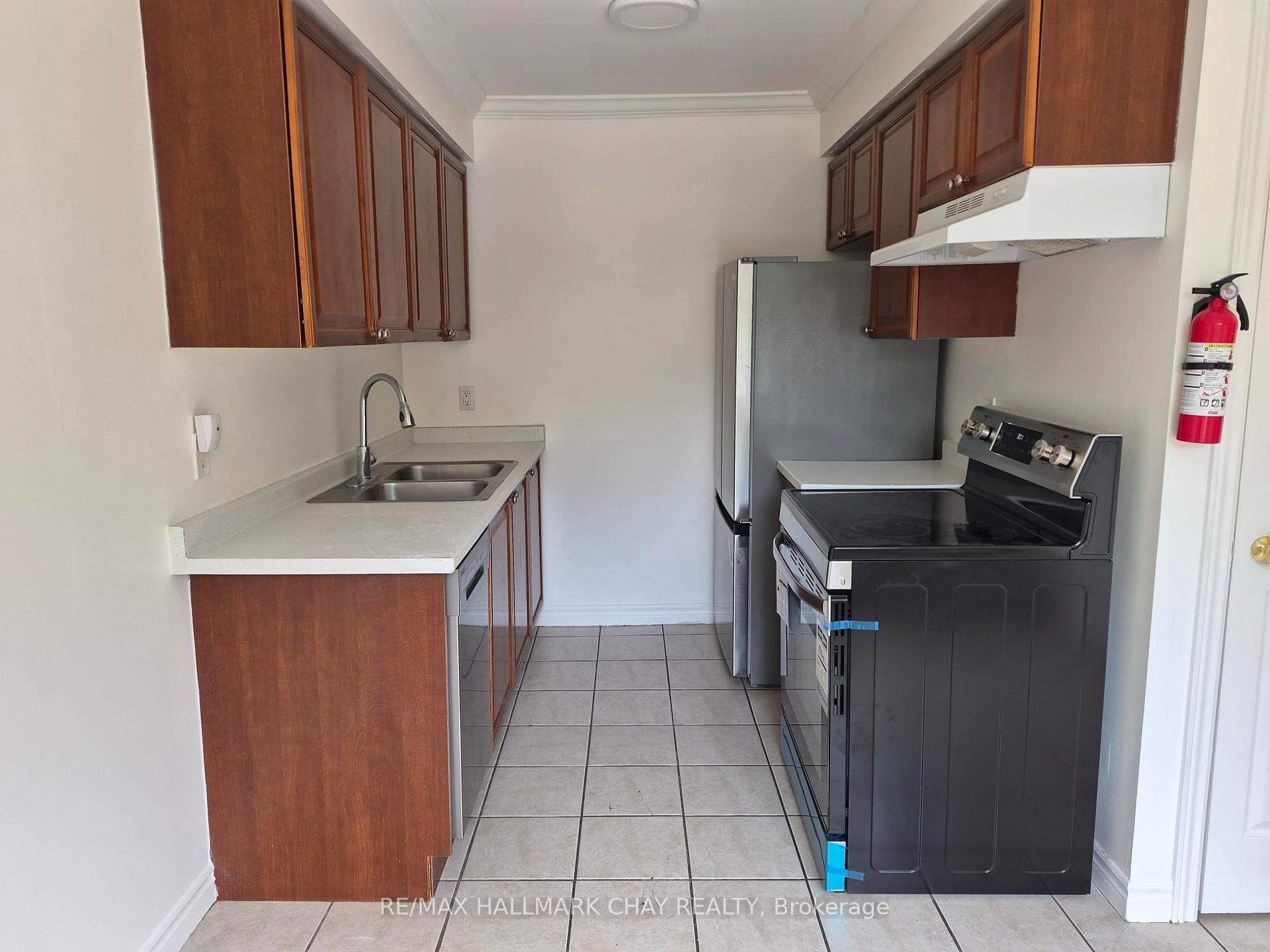 Photo 4 of Unit A, 188 Anne Street, Barrie, Allandale — HOMEH