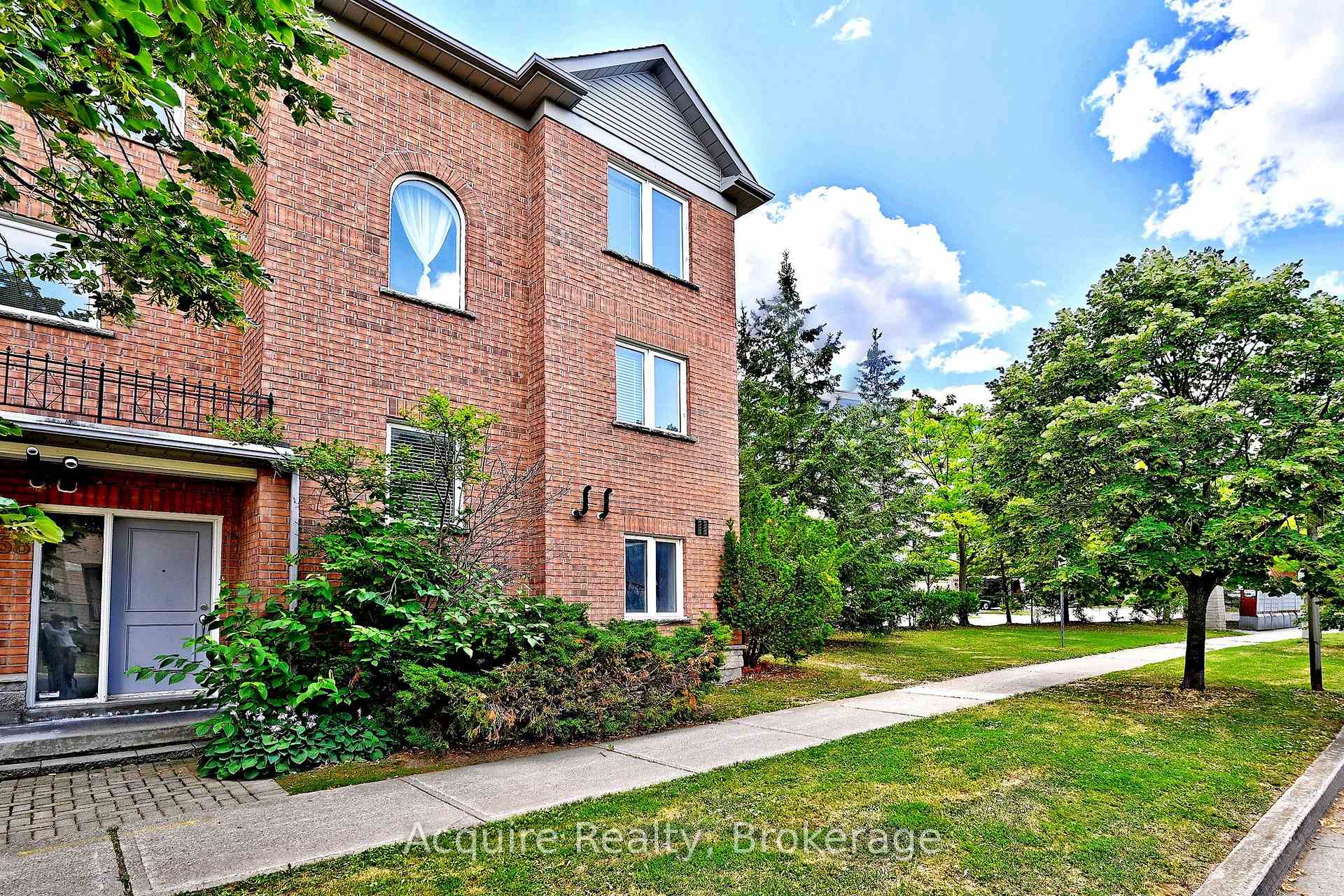 Photo 2 of 58 Leitchcroft Crescent, Markham, Commerce Valley — HOMEH