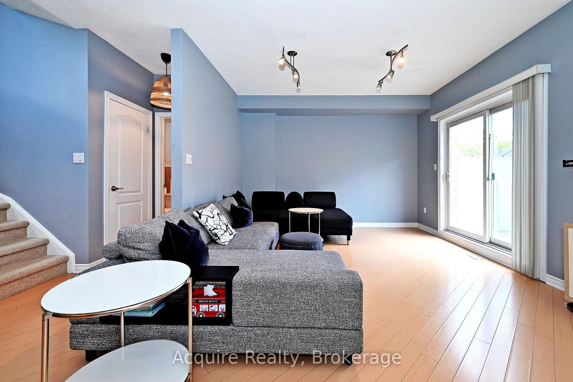 Photo 9 of 58 Leitchcroft Crescent, Markham, Commerce Valley — HOMEH