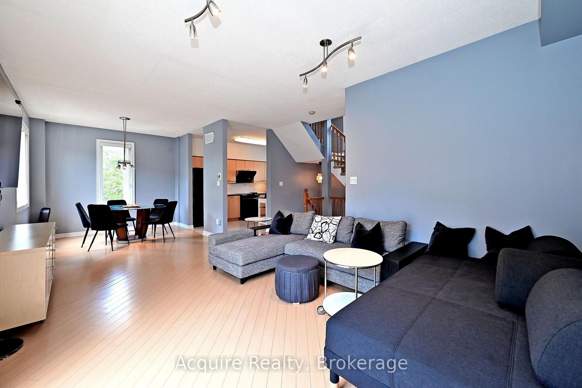 Photo 10 of 58 Leitchcroft Crescent, Markham, Commerce Valley — HOMEH