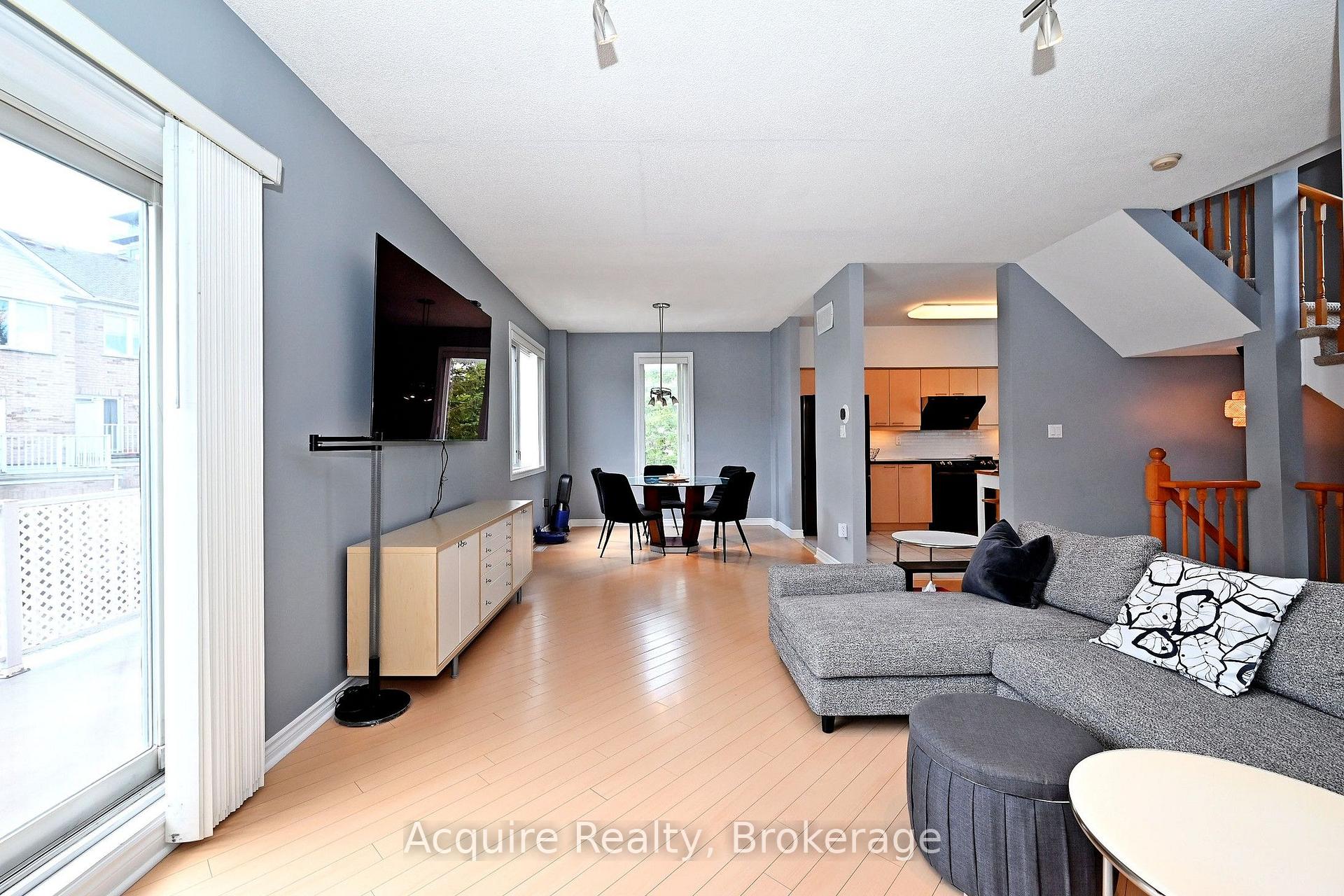 Photo 11 of 58 Leitchcroft Crescent, Markham, Commerce Valley — HOMEH