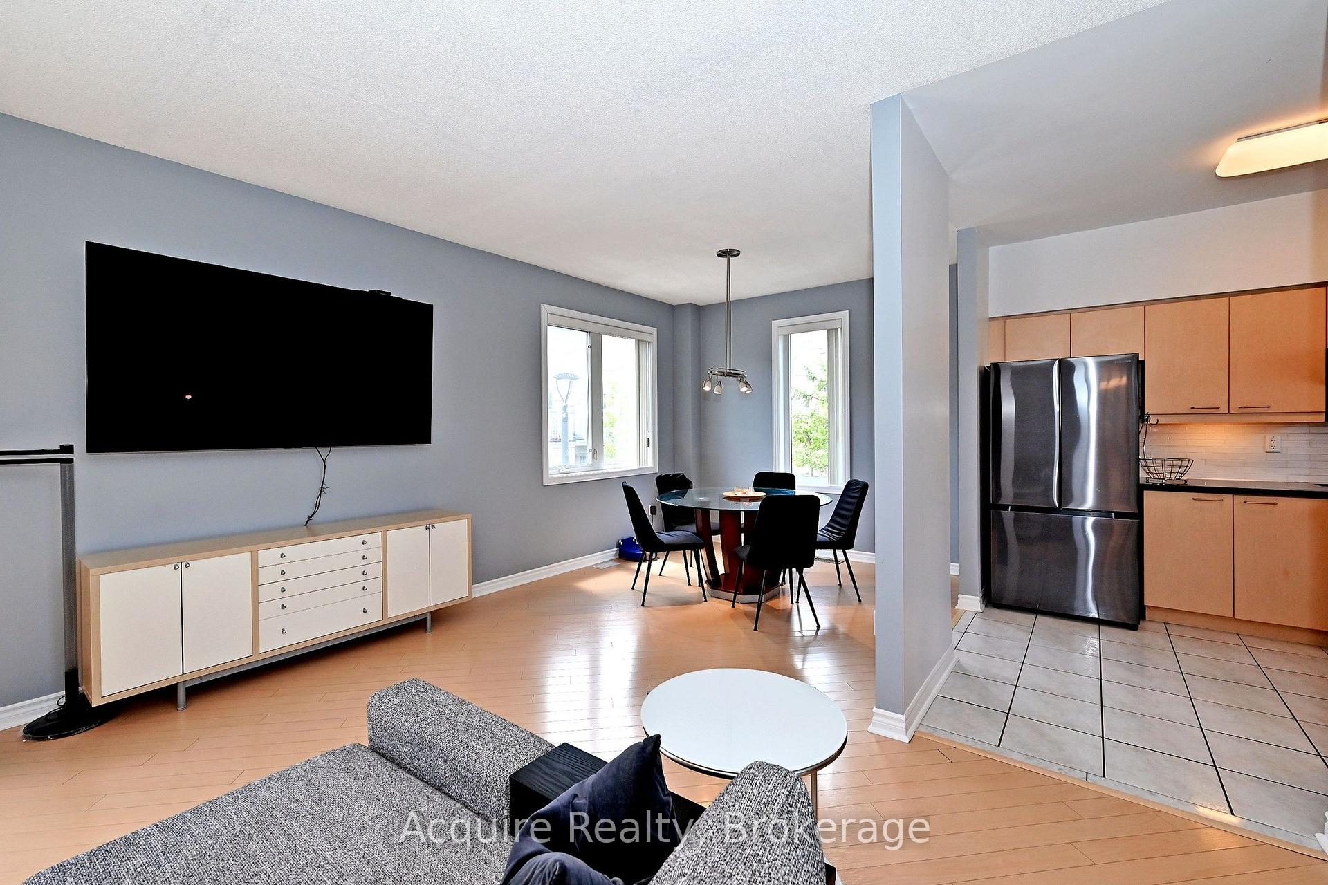 Photo 18 of 58 Leitchcroft Crescent, Markham, Commerce Valley — HOMEH