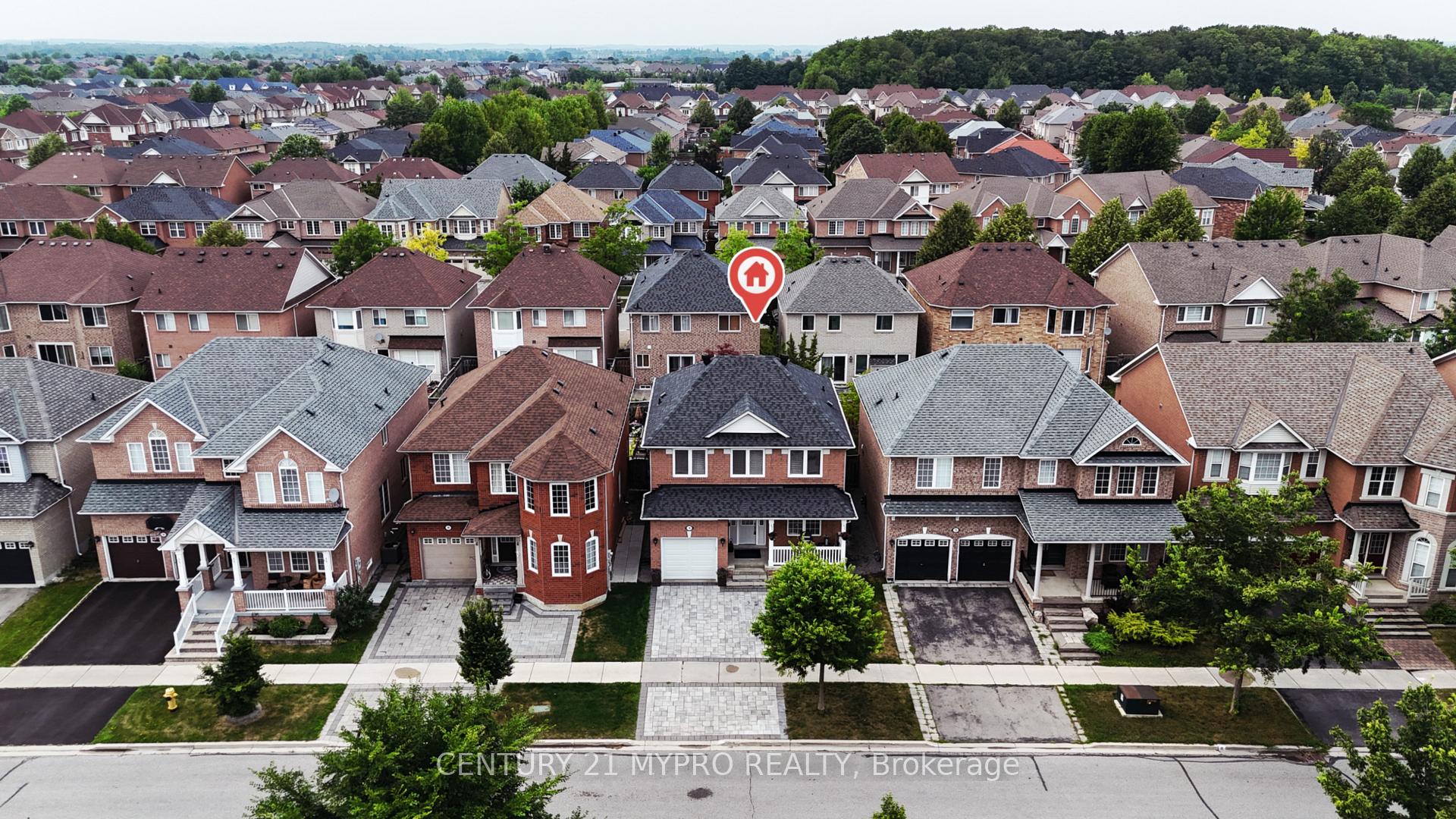 Photo 2 of 18 Dogwood Street, Markham, Wismer — HOMEH