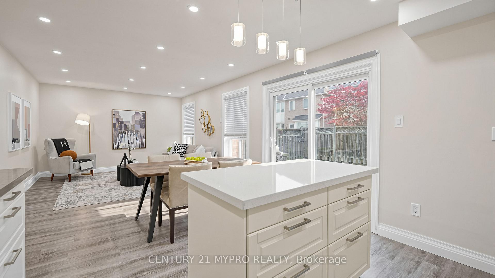 Photo 10 of 18 Dogwood Street, Markham, Wismer — HOMEH