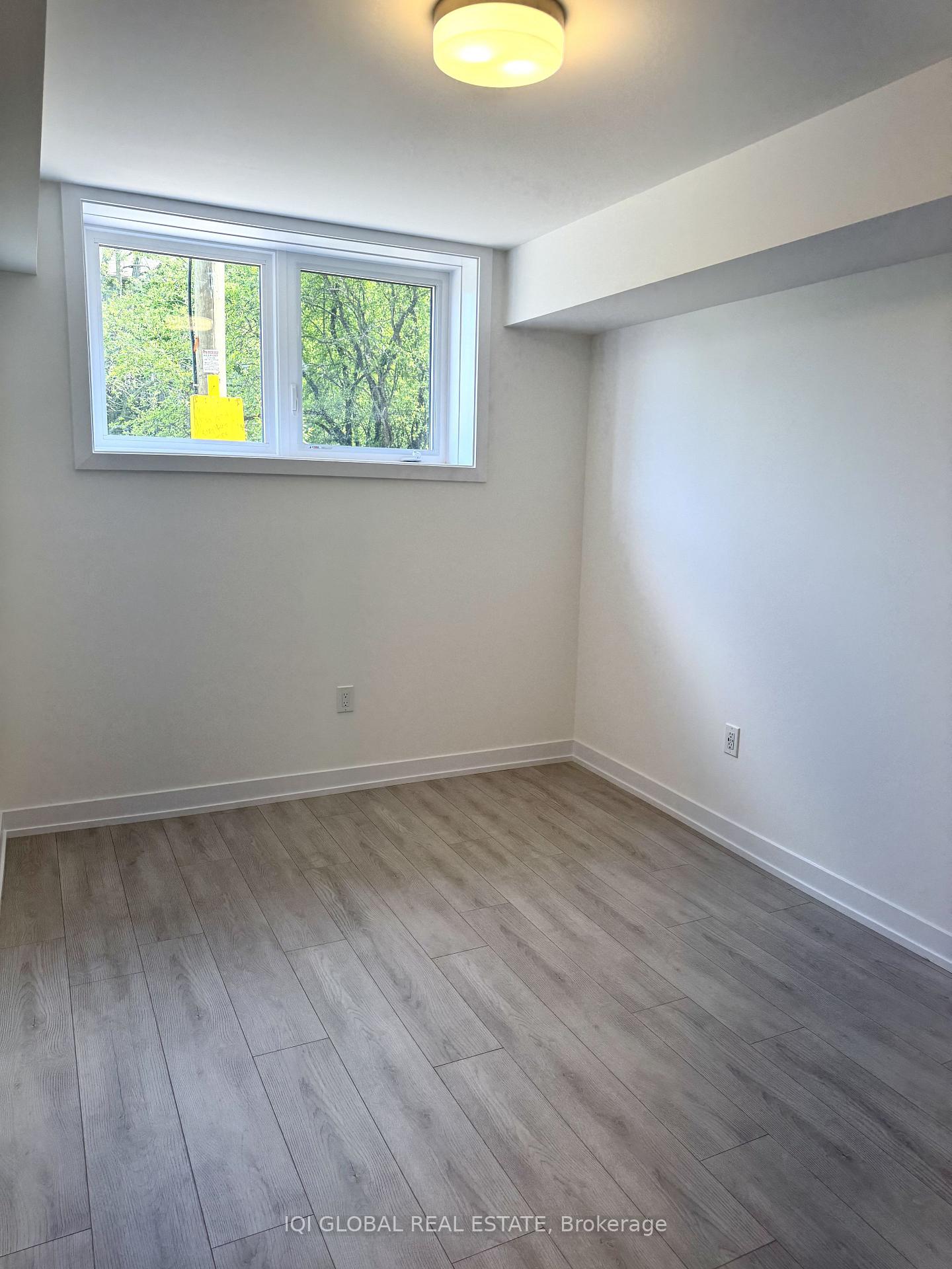 Photo 10 of Unit 123, 42 Lowes Road W, Guelph, Clairfields/Hanlon Business Park — HOMEH