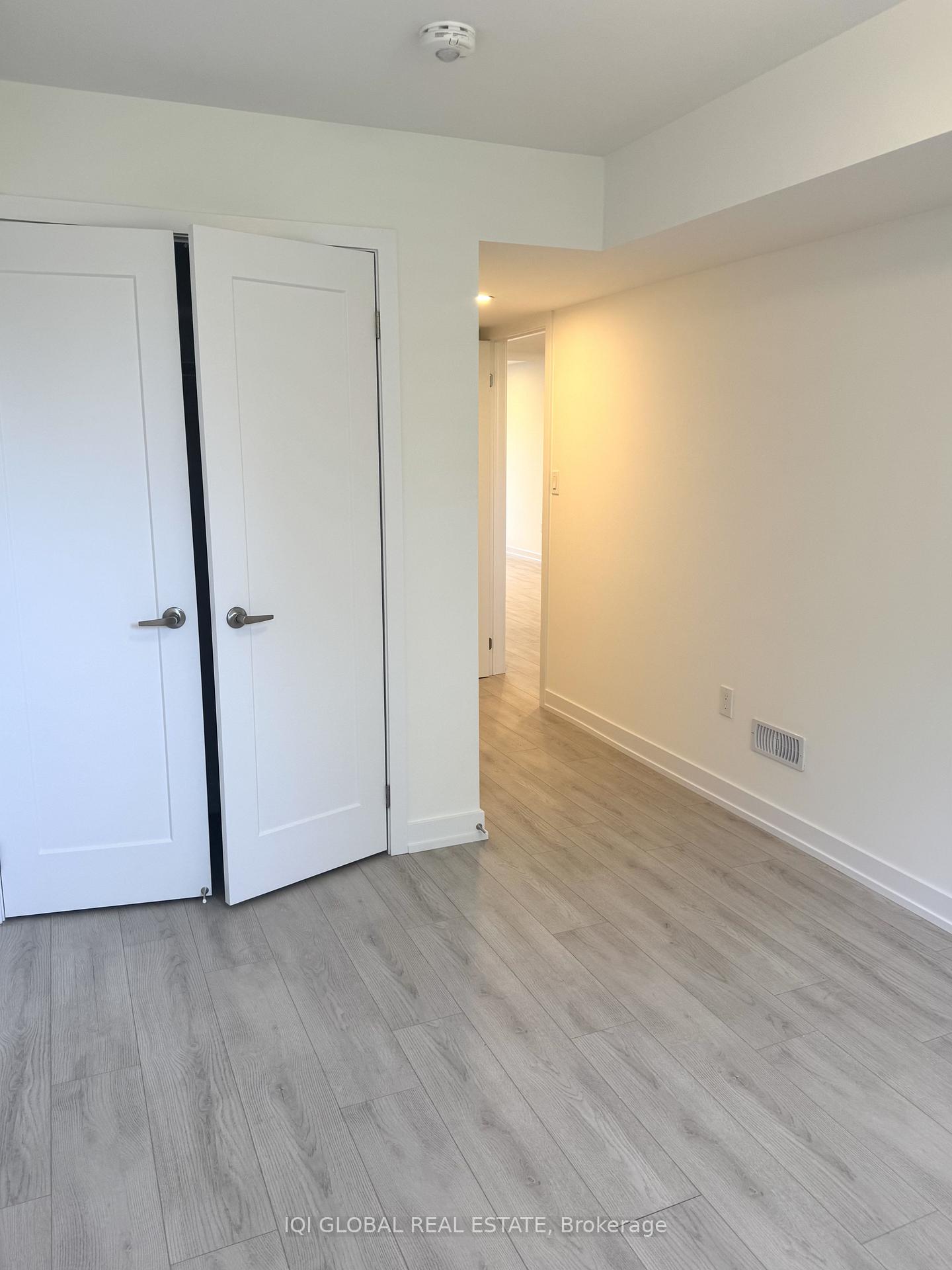 Photo 11 of Unit 123, 42 Lowes Road W, Guelph, Clairfields/Hanlon Business Park — HOMEH