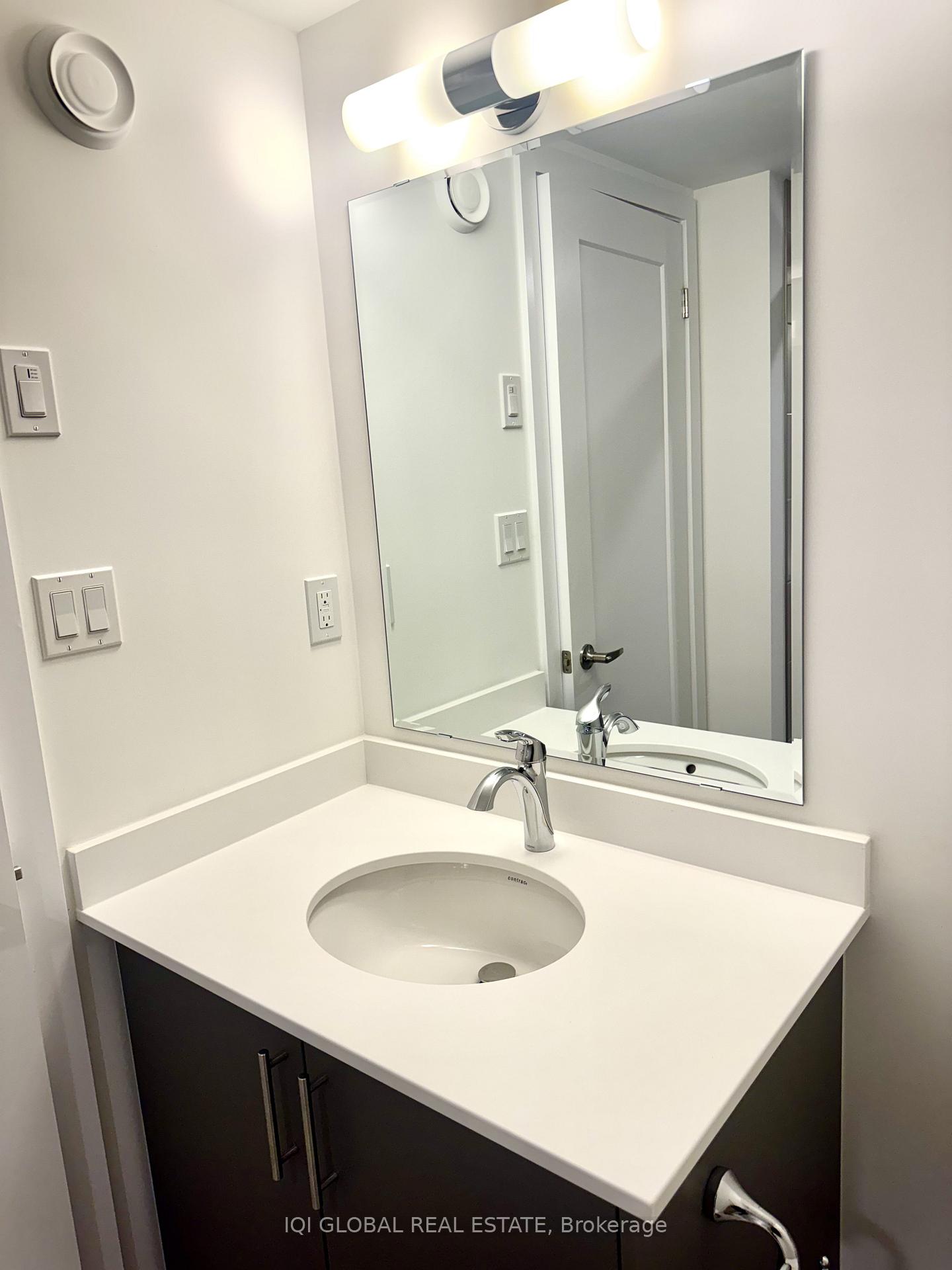 Photo 13 of Unit 123, 42 Lowes Road W, Guelph, Clairfields/Hanlon Business Park — HOMEH