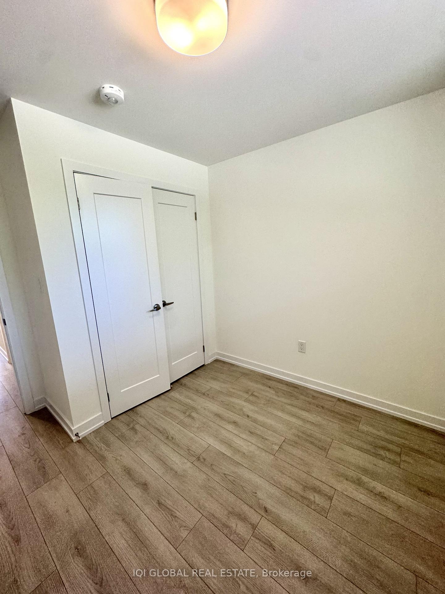 Photo 17 of Unit 123, 42 Lowes Road W, Guelph, Clairfields/Hanlon Business Park — HOMEH
