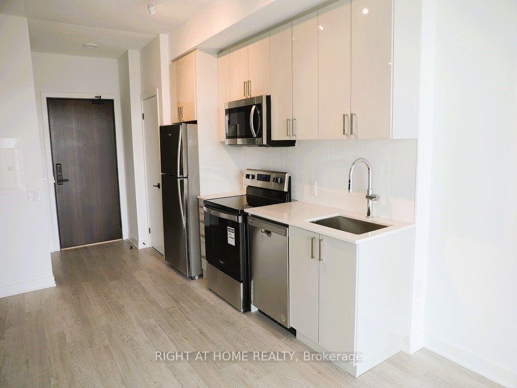 Photo 2 of Unit 903, 2782 Barton Street E, Hamilton, Riverdale — HOMEH