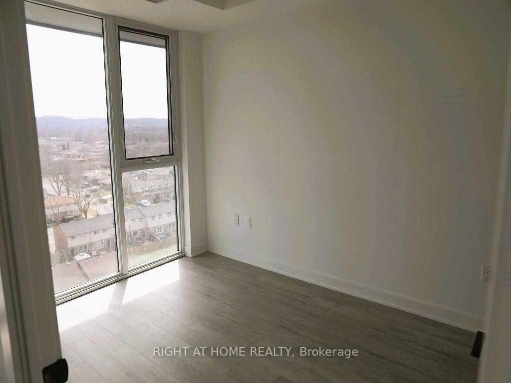 Photo 6 of Unit 903, 2782 Barton Street E, Hamilton, Riverdale — HOMEH