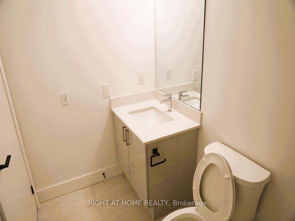 Photo 9 of Unit 903, 2782 Barton Street E, Hamilton, Riverdale — HOMEH