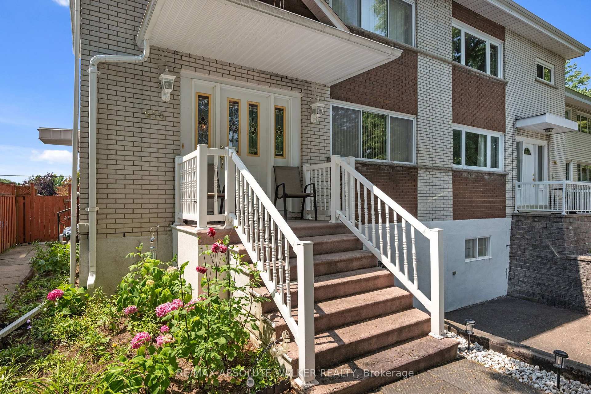 Photo 9 of 656 Morin Street, Ottawa, Castle Heights — HOMEH