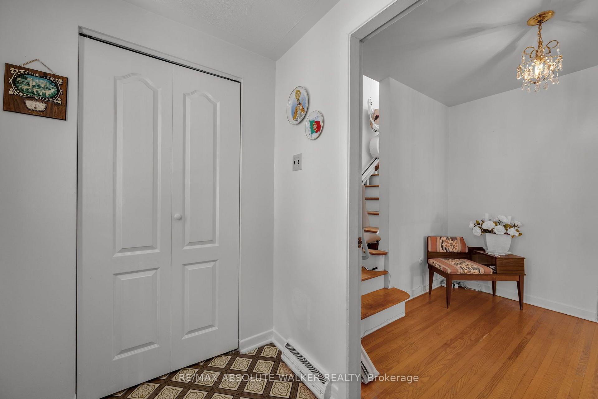 Photo 11 of 656 Morin Street, Ottawa, Castle Heights — HOMEH