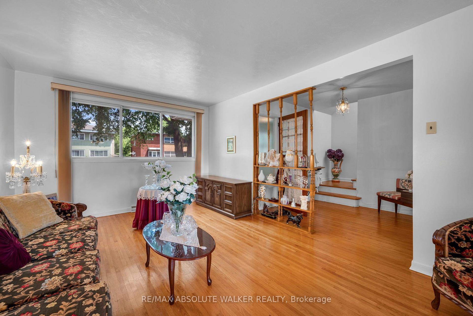 Photo 15 of 656 Morin Street, Ottawa, Castle Heights — HOMEH