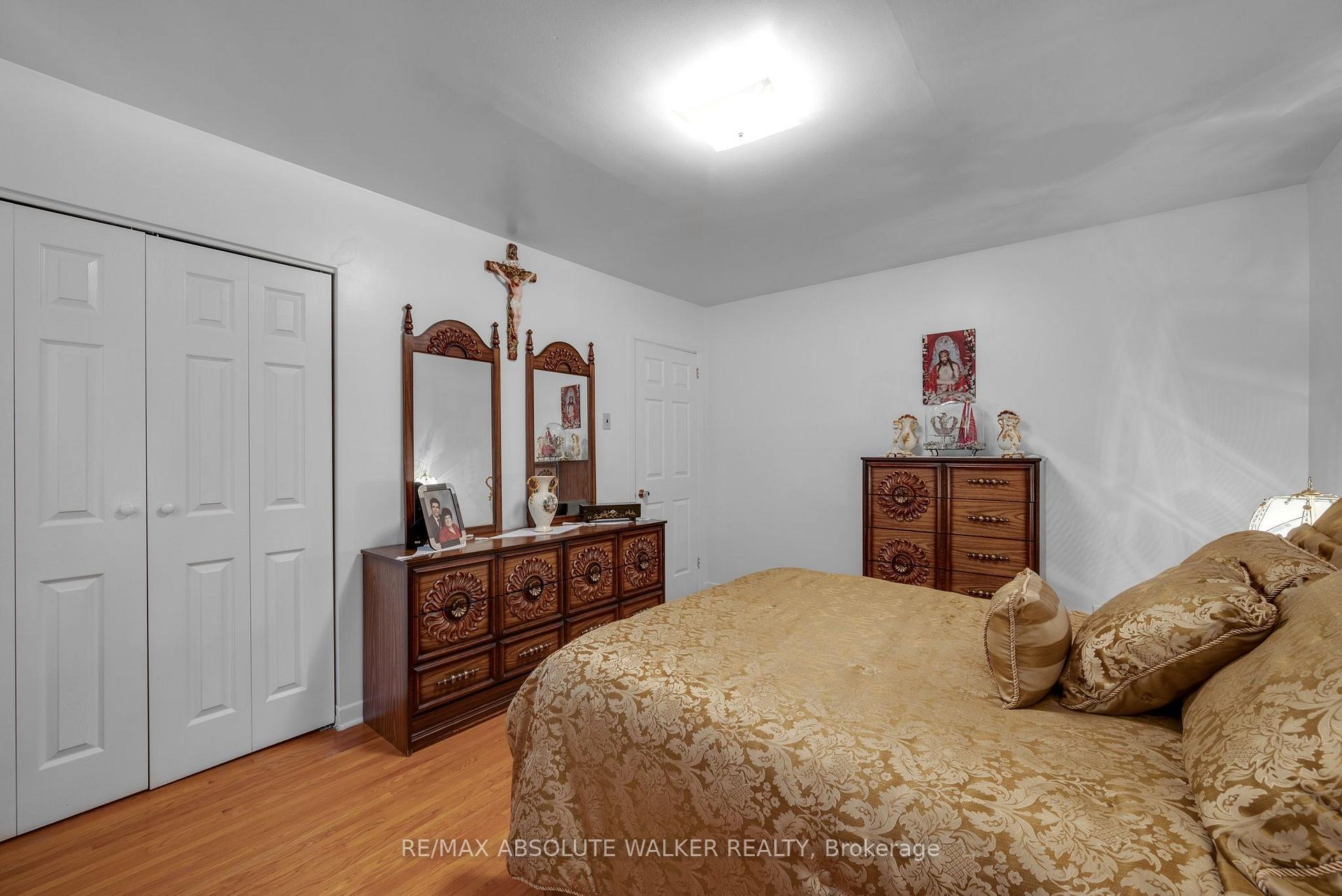 Photo 26 of 656 Morin Street, Ottawa, Castle Heights — HOMEH