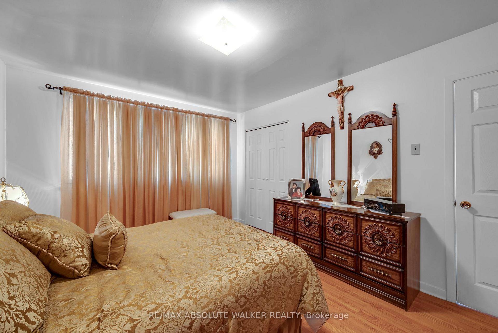 Photo 27 of 656 Morin Street, Ottawa, Castle Heights — HOMEH