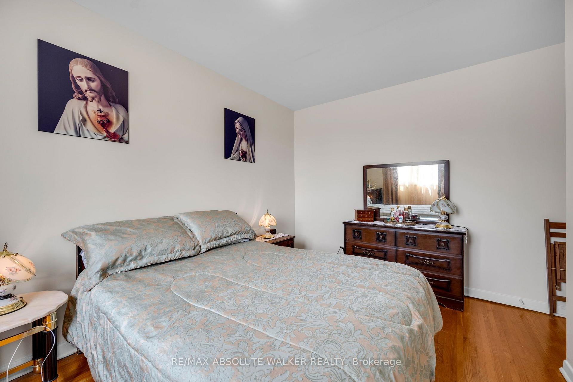 Photo 30 of 656 Morin Street, Ottawa, Castle Heights — HOMEH