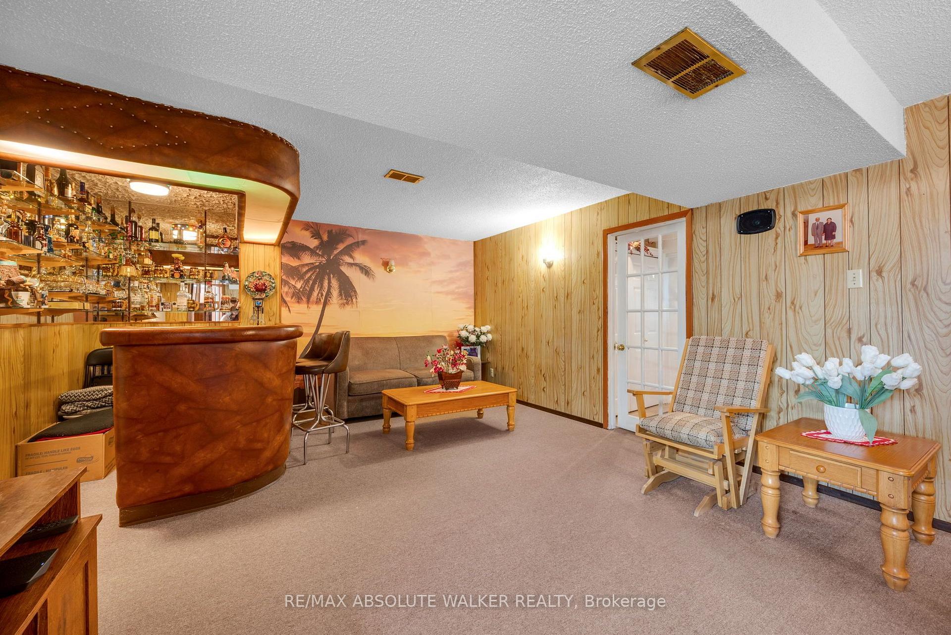 Photo 37 of 656 Morin Street, Ottawa, Castle Heights — HOMEH