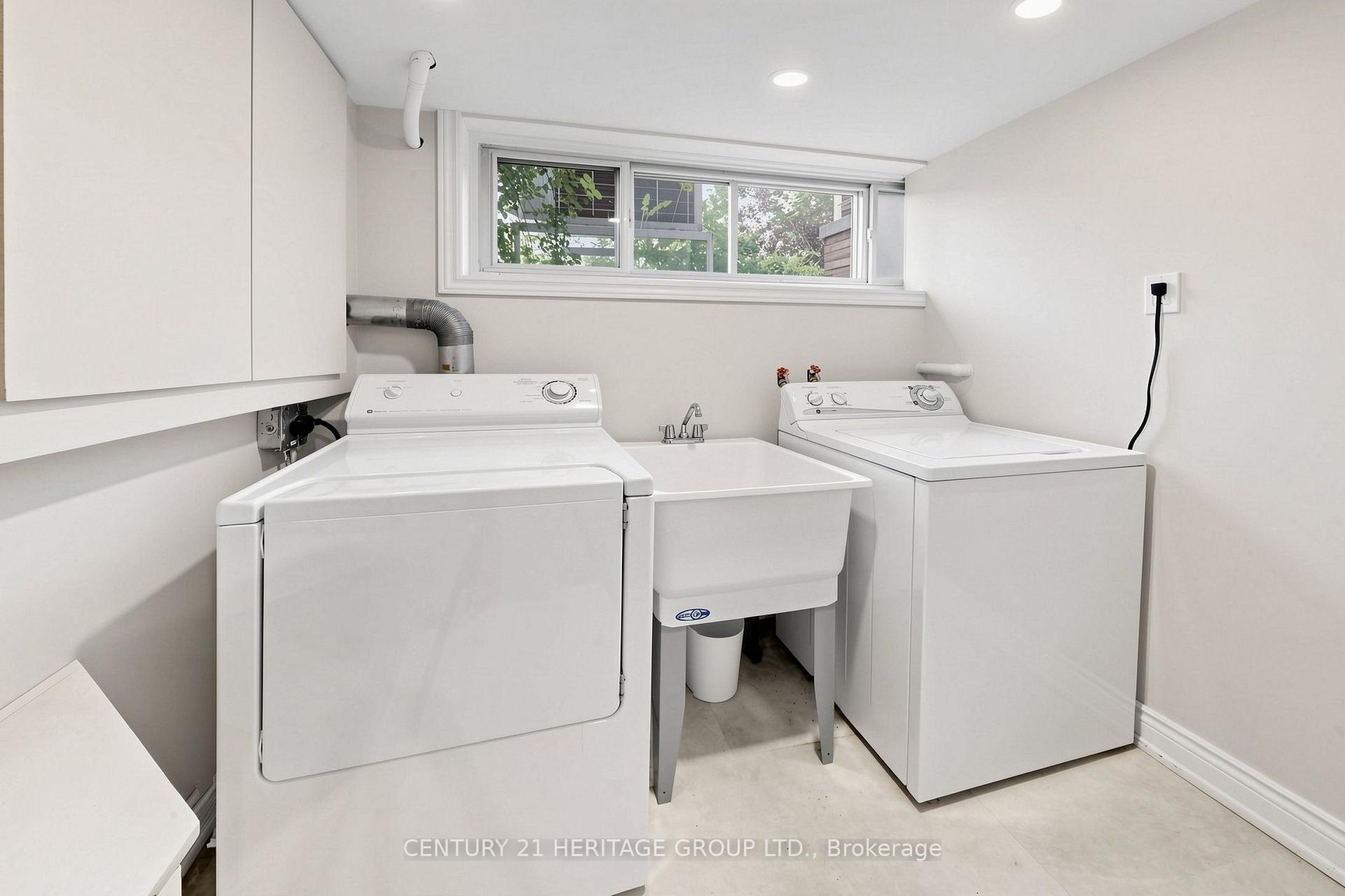 Photo 39 of 11 Elynhill Drive, North York, Willowdale West — HOMEH