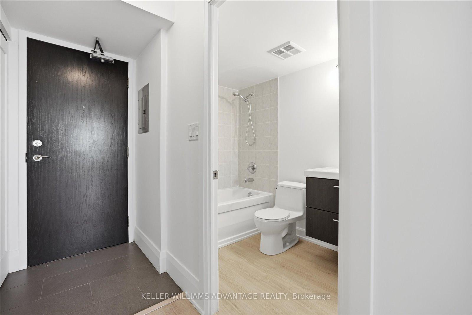 Photo 4 of Unit 415, 1733 Queen Street E, Toronto, The Beaches — HOMEH